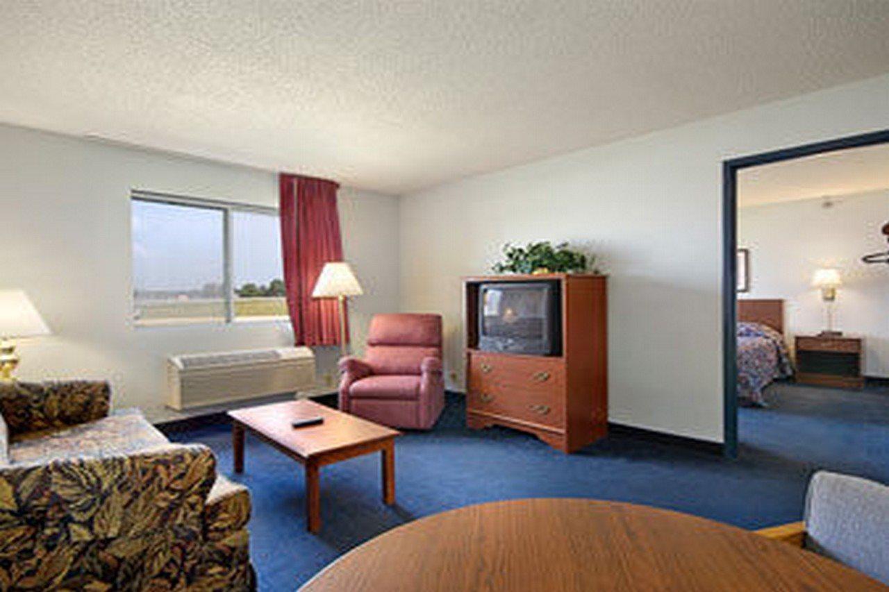 Red Roof Inn Auburn Habitación foto